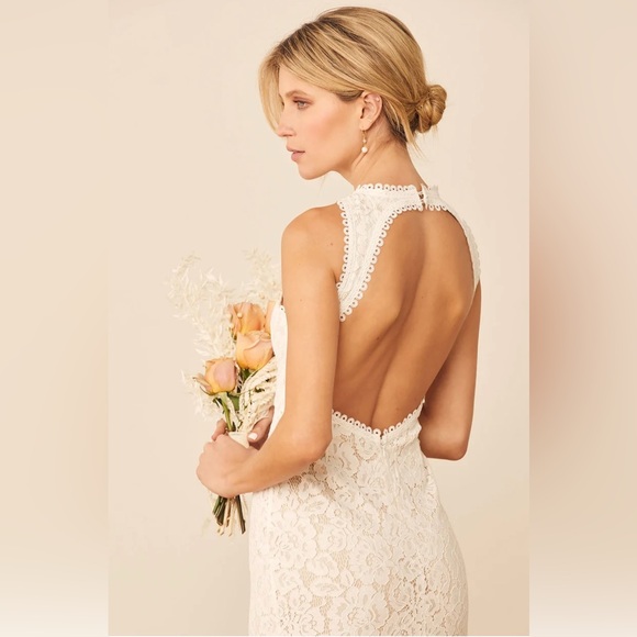 Lulus Dresses & Skirts - NWOT Lulus “Love Everlasting” White and Nude Floral Lace Mermaid Maxi Dress M